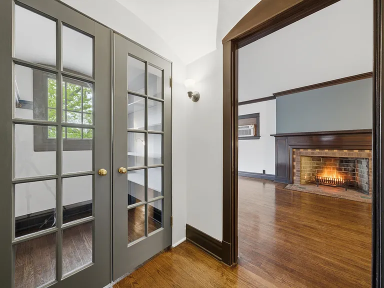 3248 Maple Ave #2S — Photo 3