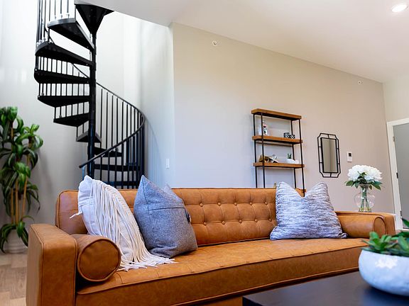 4th image of 1750 N 22nd St #9