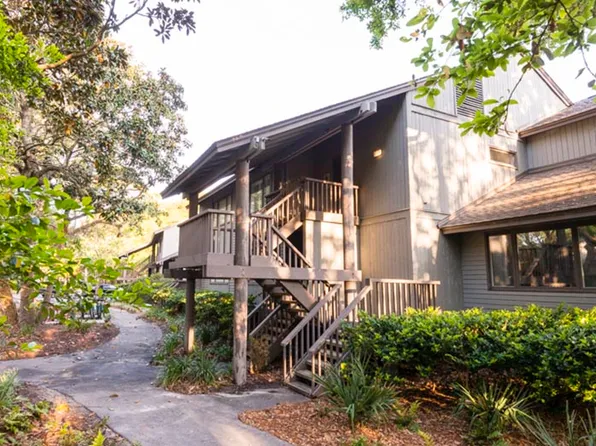 1368 Dunlin Ct, Johns Island, SC 29455
