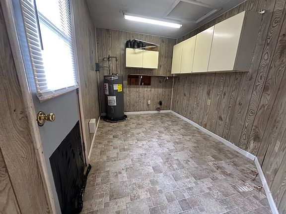 5th image of 724 S 12th St