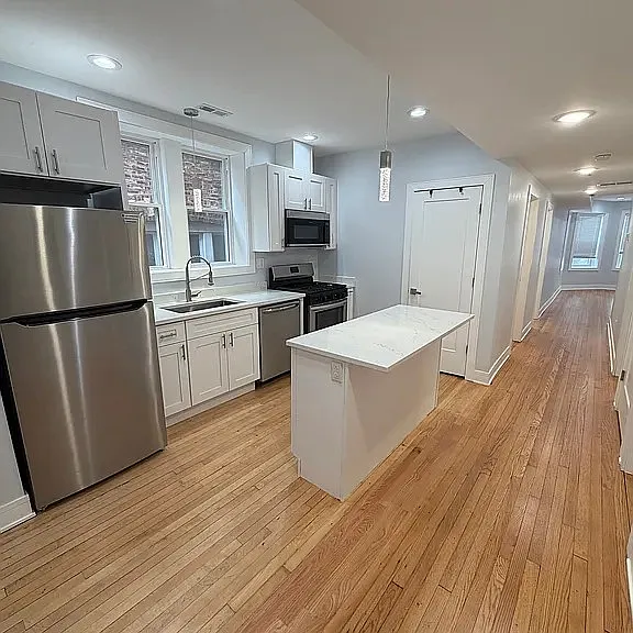 5411 N Campbell Ave #1F — Photo 1