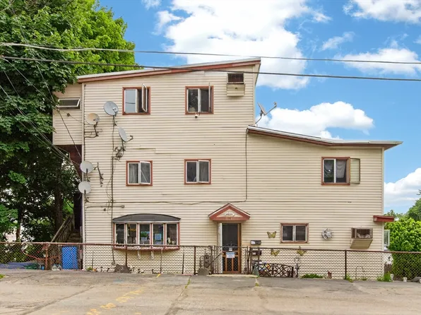 55 Canton St, Fitchburg, MA 01420