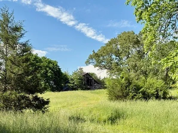 1 Topsy Store Rd, Waynesboro, TN 38485