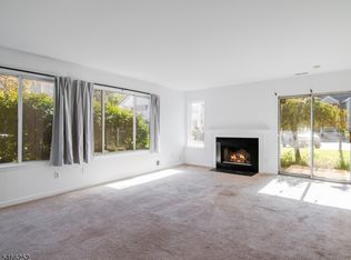 92 Falcon Ridge Way N #92, Hamburg, NJ 07419