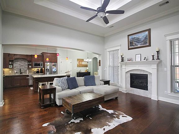3rd image of 3545 Abby Ln