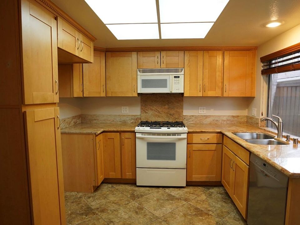 1st image of 2733 W Keller Ave #2