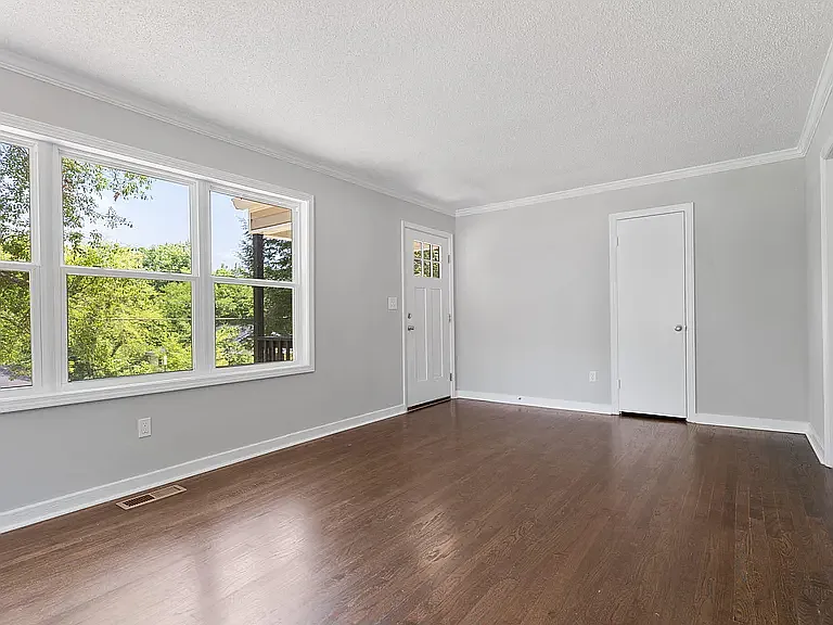 3934 Grace Avenue - 1 — Photo 2