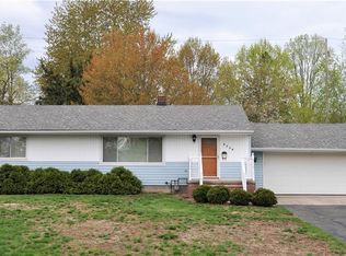 6238 Meadowbrook Dr, Mentor, OH 44060