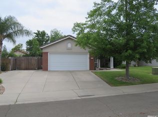 987 Rossburn Ct, Galt, CA 95632