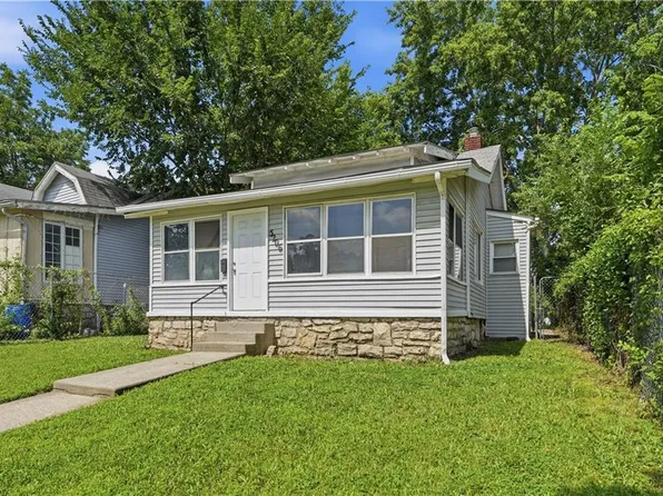 5206 Olive St, Kansas City, MO 64130