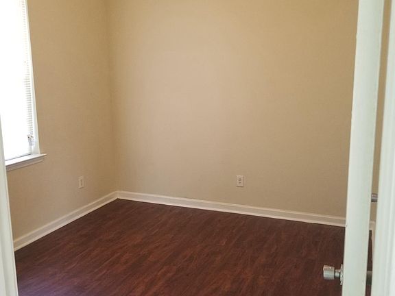 2nd image of 1110 Lizardi St