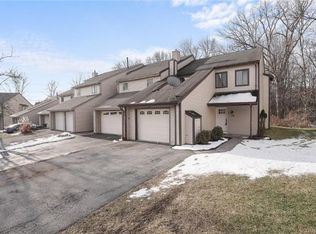 130 Country Club Dr, Florida, NY 10921