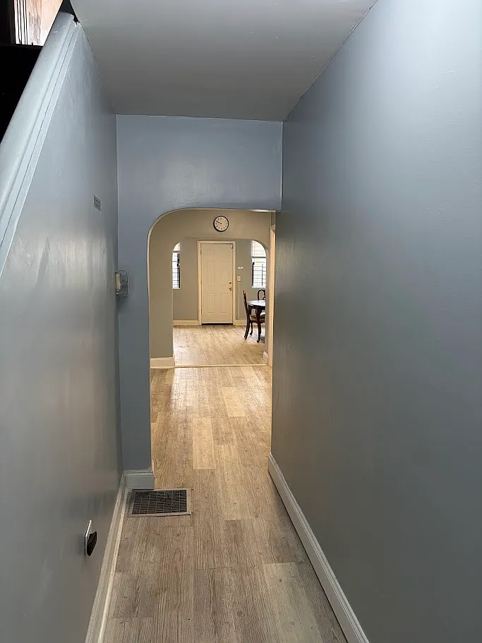 3 bed, 1080 sqft, $2,150 — Photo 3