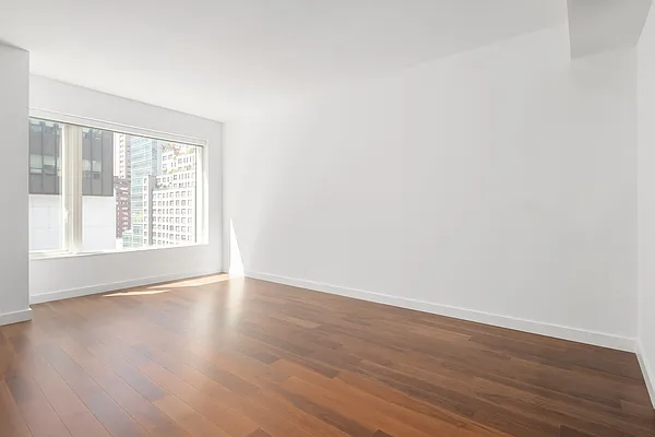 Rented by Compass | media 40