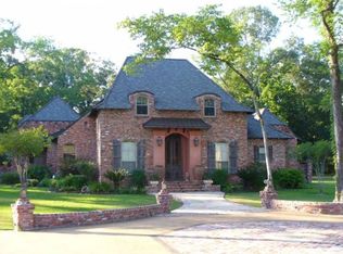 9702 Ginger Place Dr, Baton Rouge, LA 70817