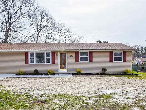 3rd image of 326 S Xanthus Ave