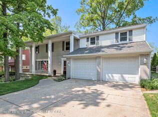613 Dunbar Ct, East Lansing, MI