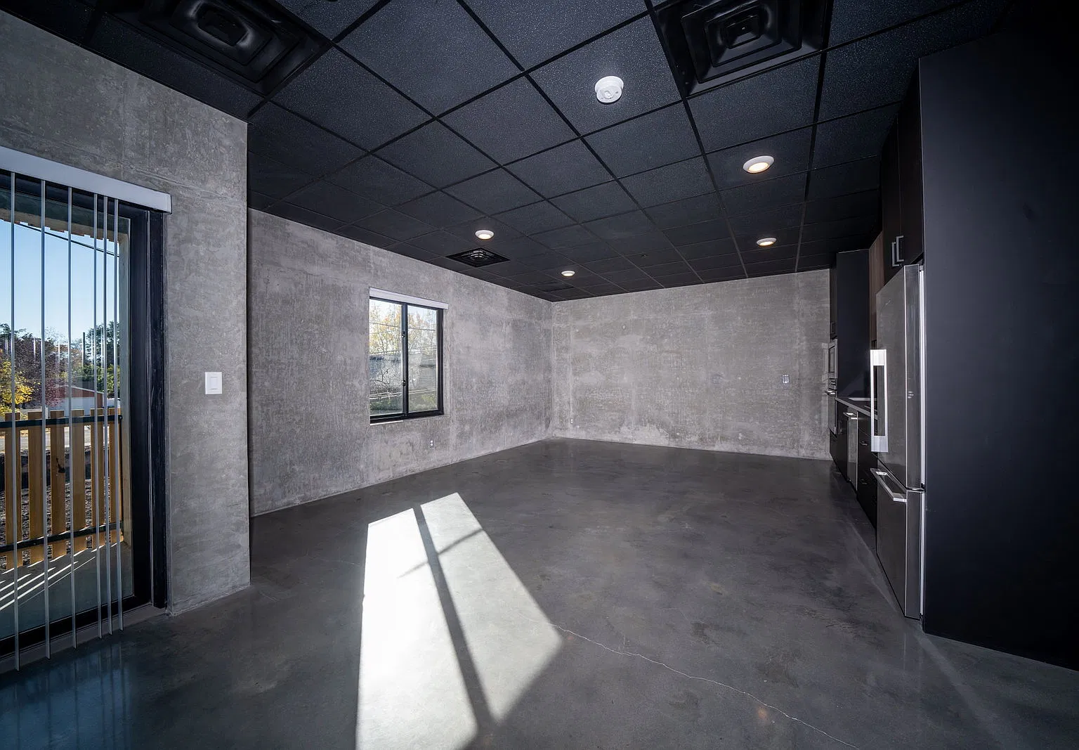 1 bed, 1.0 bath, 563 sqft, $1,400 — Photo 3