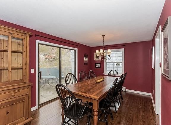 The DR is spaciouswaiting for healthy appetites