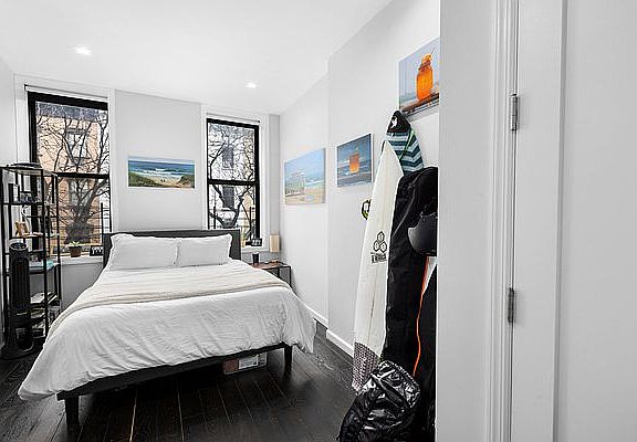 3rd image of 222 E 31st St APT 2