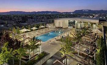 2nd image of 3785 Wilshire Blvd APT 1010