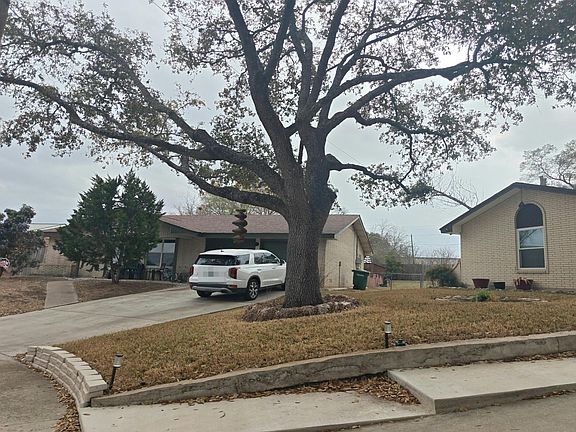 2nd image of 3526 Clearfield Dr