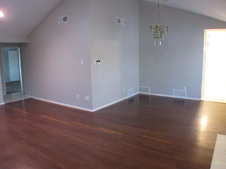 10406 Shadow Bend Dr — Photo 15