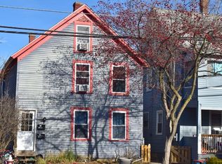 73 5th St, Turners Falls, MA 01376