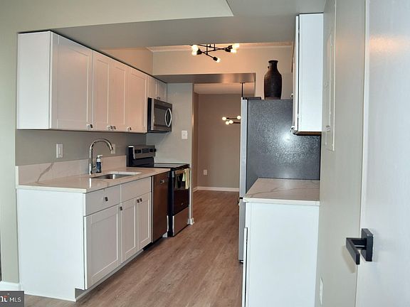 3rd image of 4500 S Four Mile Run Dr APT 1106