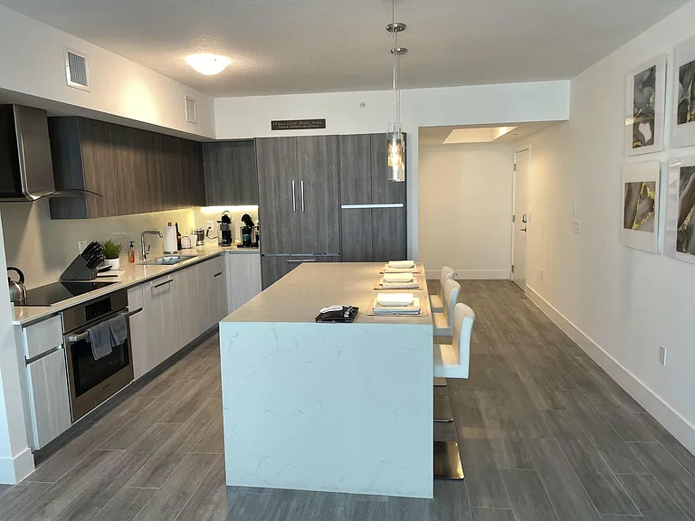 111 SE 1st Ave #310 — Photo 9