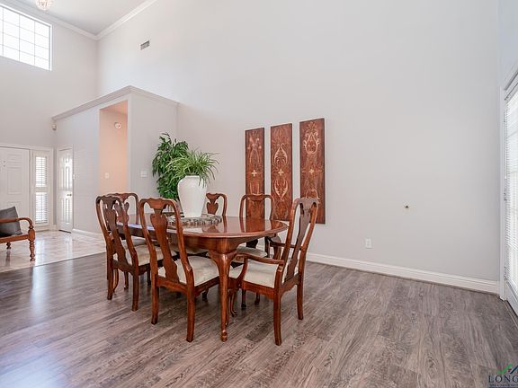 4th image of 302 Tealwood Dr
