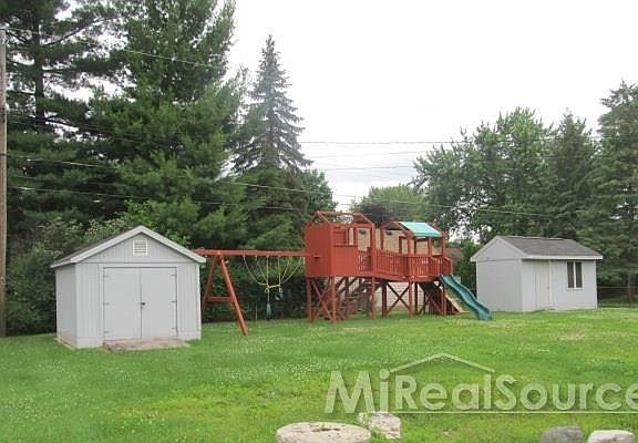 3rd image of 48091 Oriole Dr