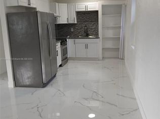 560 NW 188th St #1, Miami, FL 33169