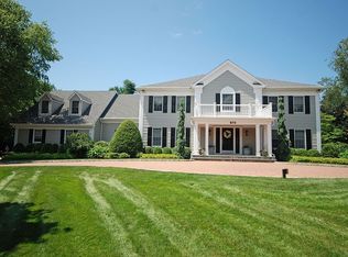 970 Lily Pond Ln, Franklin Lakes, NJ 07417