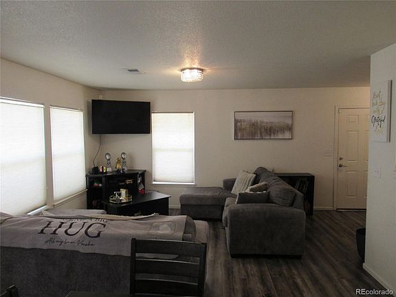 5th image of 557 Alton Way #A
