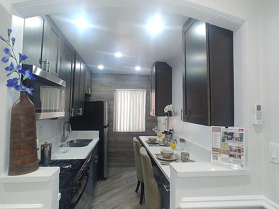 5th image of 1225 N Edgemont St APT 17
