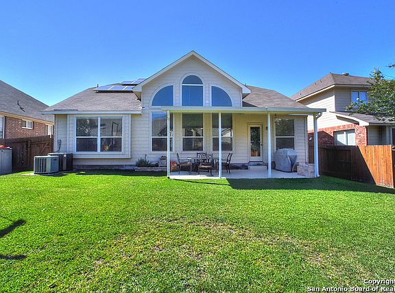 2nd image of 317 Hilton Dr