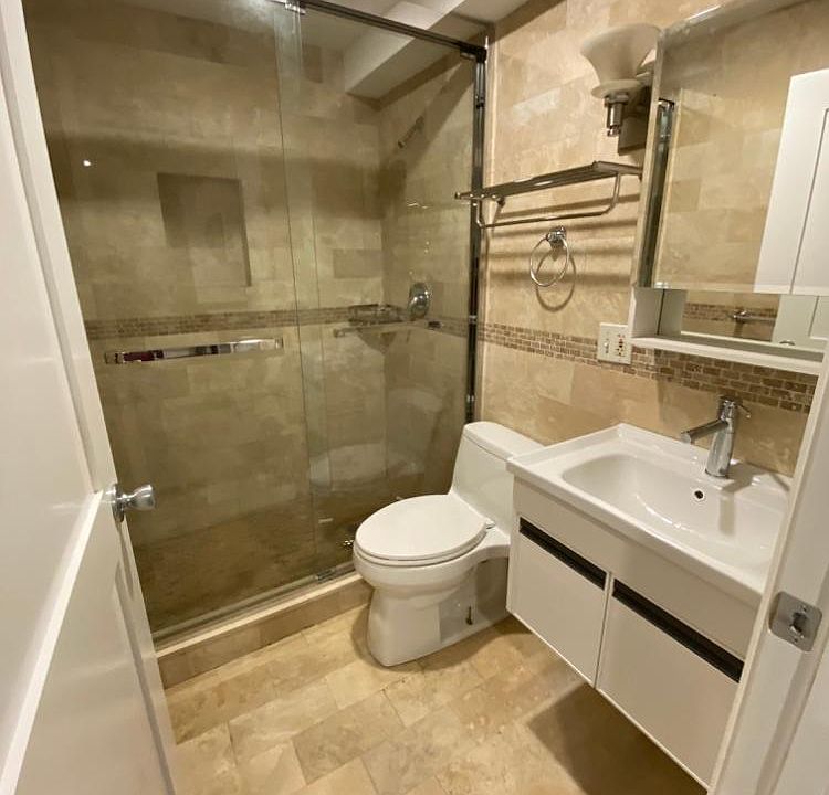 2nd image of 572 Main St Unit 1
