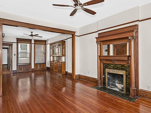 4th image of 3333 N Lincoln Ave #2