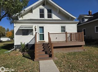 309 S Elizabeth St, Stronghurst, IL 61480