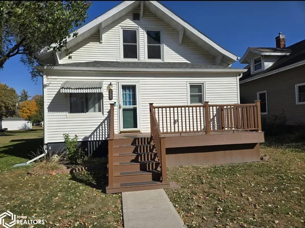 309 S Elizabeth St, Stronghurst, IL 61480