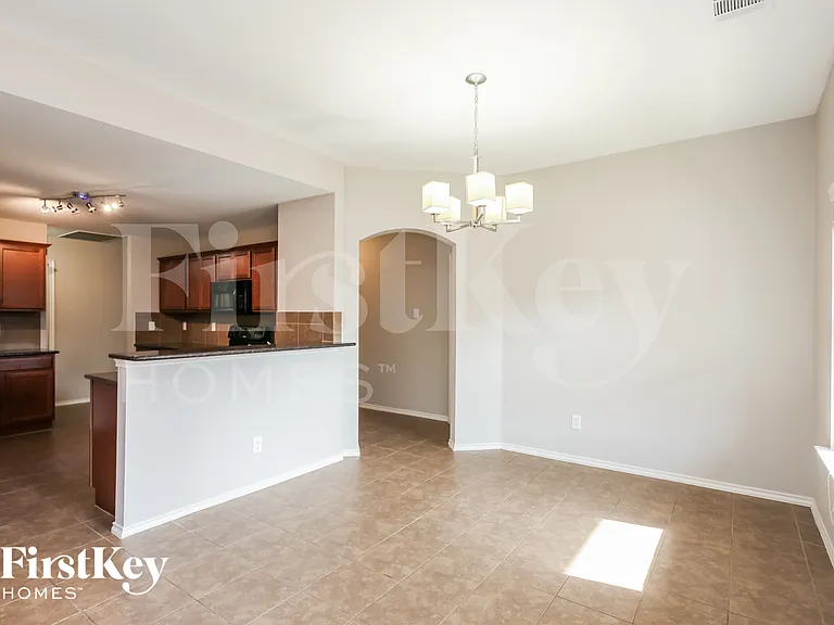 1313 Waco Turner — Photo 4