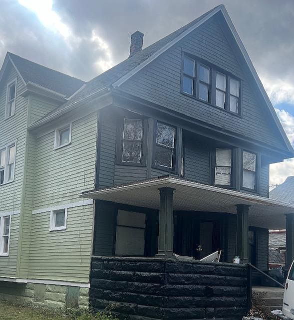 1st image of 9714 Parkgate Ave