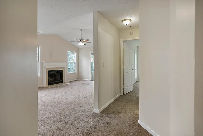 6716 Willowbrook Dr #7 — Photo 13