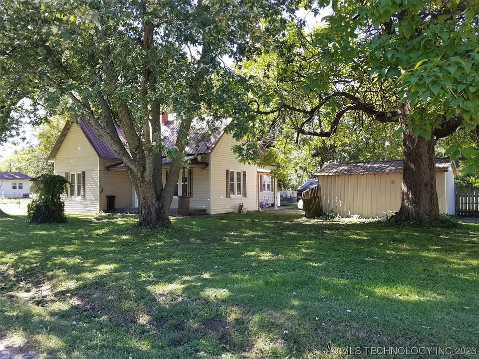 1st image of 341 S Lake Ave