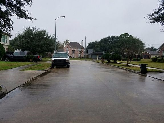 5th image of 710 Oak West Dr
