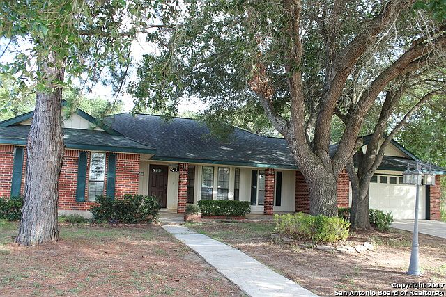 1st image of 109 Oak Garden Dr