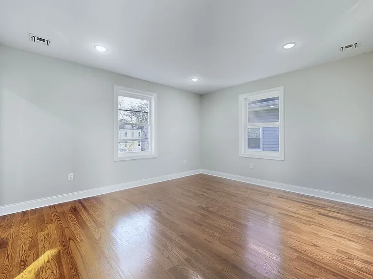 46 Eppirt St #2 — Photo 12