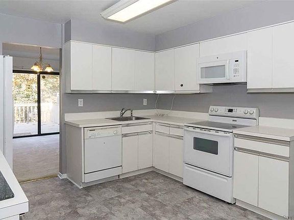5th image of 188 Alta Ter Unit 188