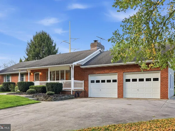 2862 Lawndale Rd, Finksburg, MD 21048